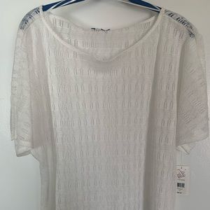 NEW! White summer top